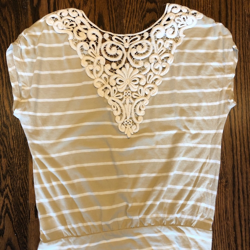 Express Top - Picture 2 of 3